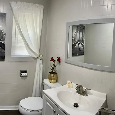 Cozy Buffalo Home-Sleeps 4 Lackawanna Exterior photo